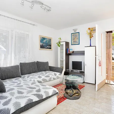 Apartmán Family Friendly Seaside Sevid - Trogir - 19105