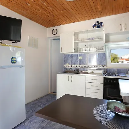 Apartmán Family Friendly Seaside Sevid - Trogir - 19105 Marina